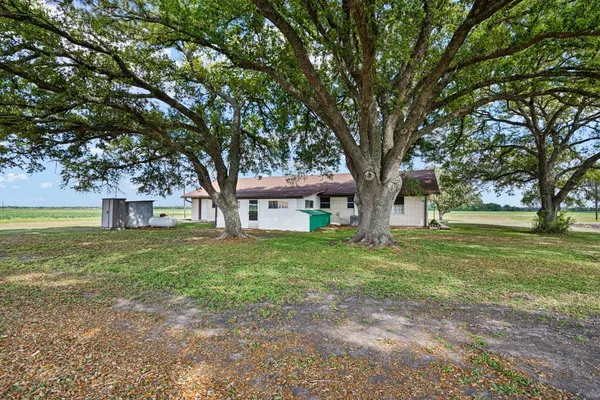 $499,999 | 314 County Road 233, Wharton, TX 77488