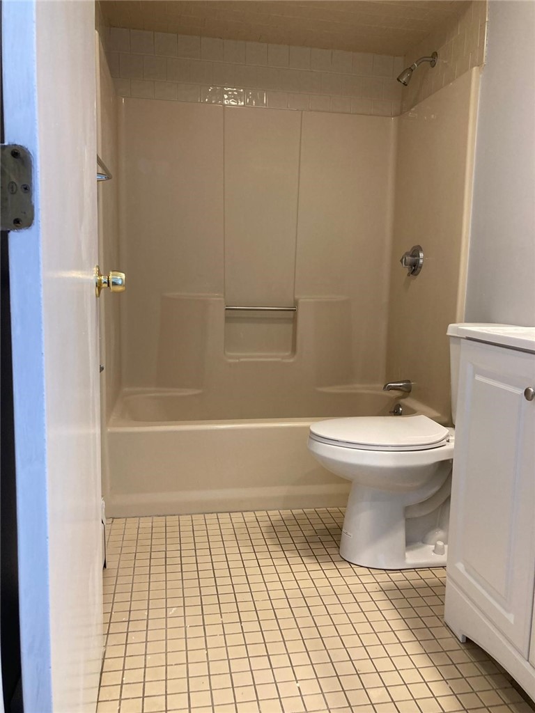 715 Cottage Street Pawtucket, RI 02861 - Photo 17 of 21