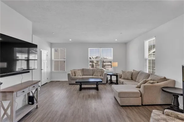 $430,000 | 7406 Chestnut Way, Gibsonia, PA 15044