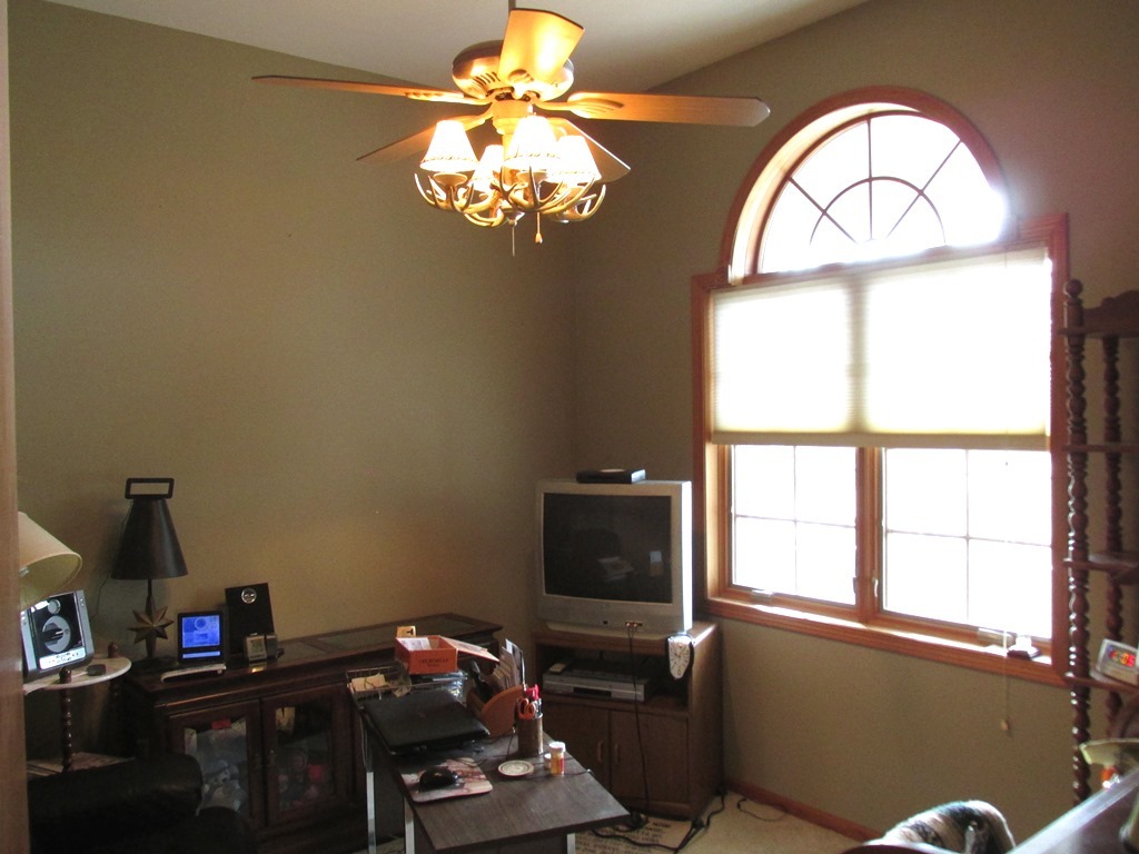925.42 Fell Road West Brooklyn, IL 61378 - Photo 11 of 29
