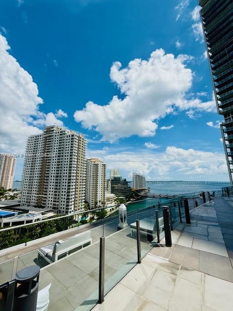 475 Brickell Avenue, Unit 4910 Miami, FL 33131 - Photo 20 of 42 a view of a terrace
