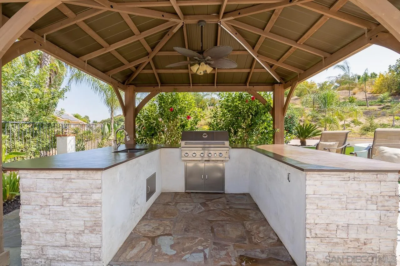 11335 Shadow Ranch Road La Mesa, CA 91941 - Photo 4 of 27 Gallery Image 4