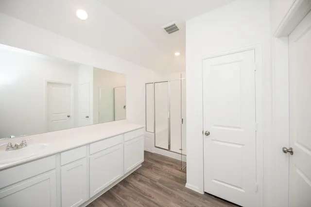 $2,400 | 7406 Bartoncliff Drive, Katy, TX 77493