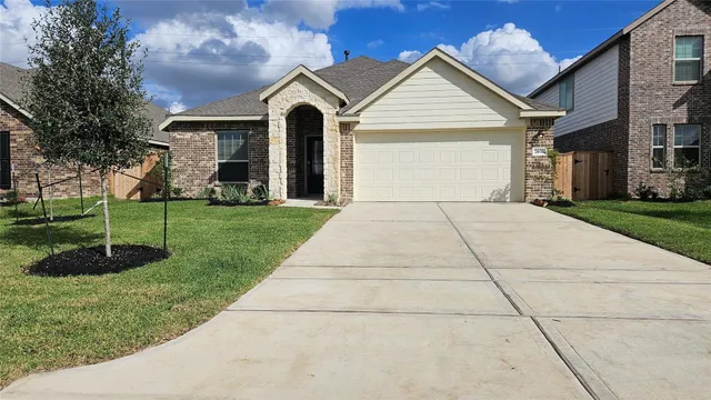 $2,400 | 7406 Bartoncliff Drive, Katy, TX 77493