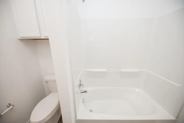 $2,400 | 7406 Bartoncliff Drive, Katy, TX 77493