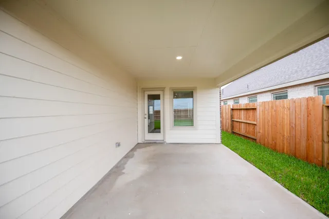 $2,400 | 7406 Bartoncliff Drive, Katy, TX 77493