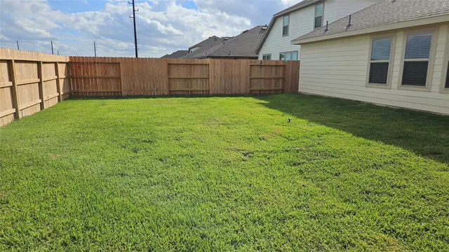 $2,400 | 7406 Bartoncliff Drive, Katy, TX 77493