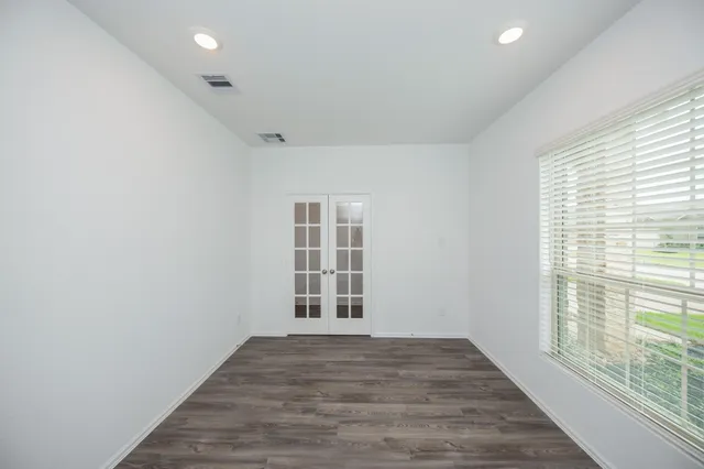 $2,400 | 7406 Bartoncliff Drive, Katy, TX 77493