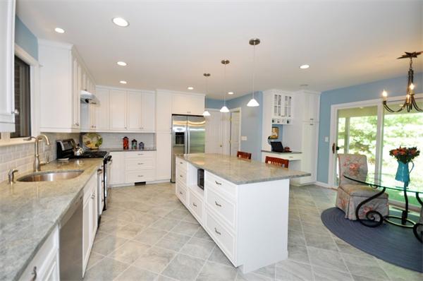 410 Border Road Concord, MA 01742 - Photo 2 of 22