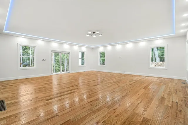 $2,200,000 | 12 Martin Street, Carlisle, MA 01741