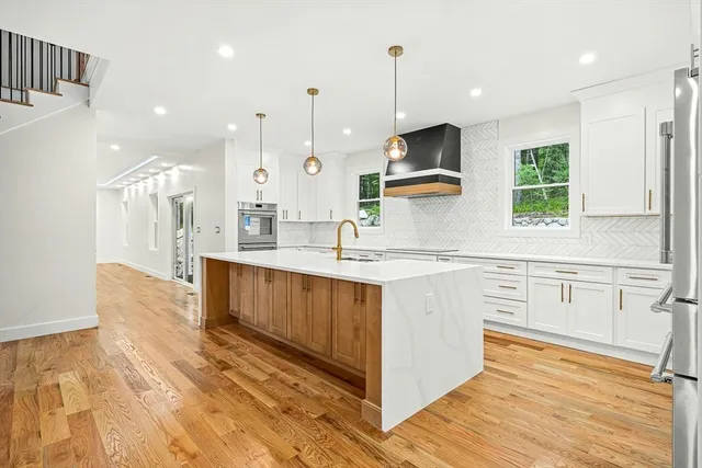 $2,200,000 | 12 Martin Street, Carlisle, MA 01741