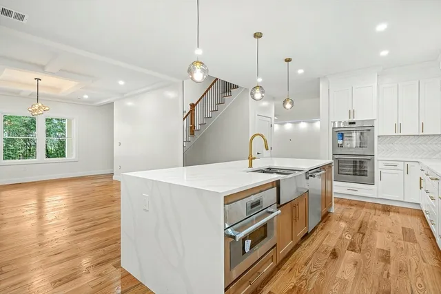 $2,200,000 | 12 Martin Street, Carlisle, MA 01741