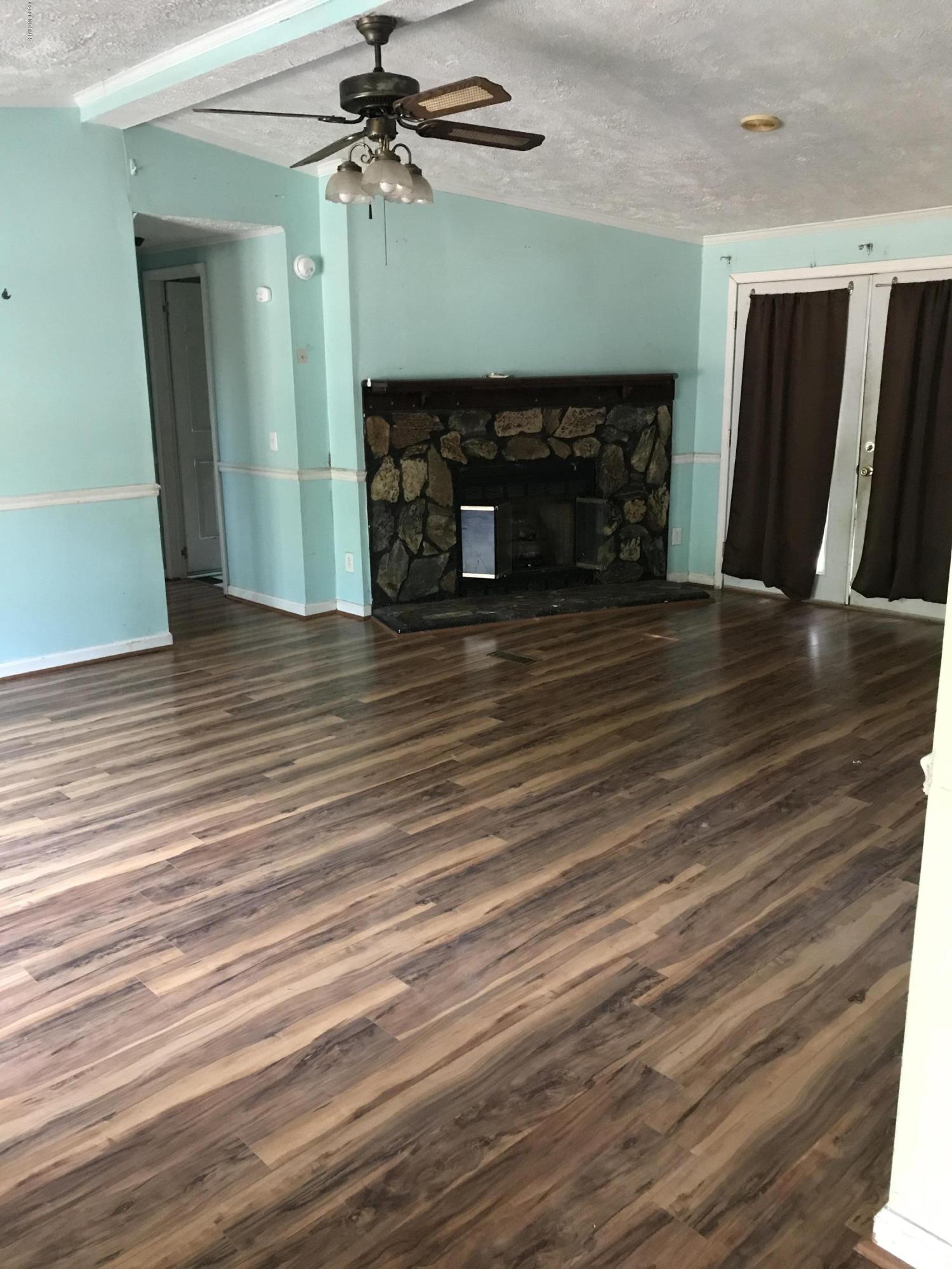 254 Scotland County Line Road Laurel Hill, NC 28351 - Photo 2 of 8 Living Room