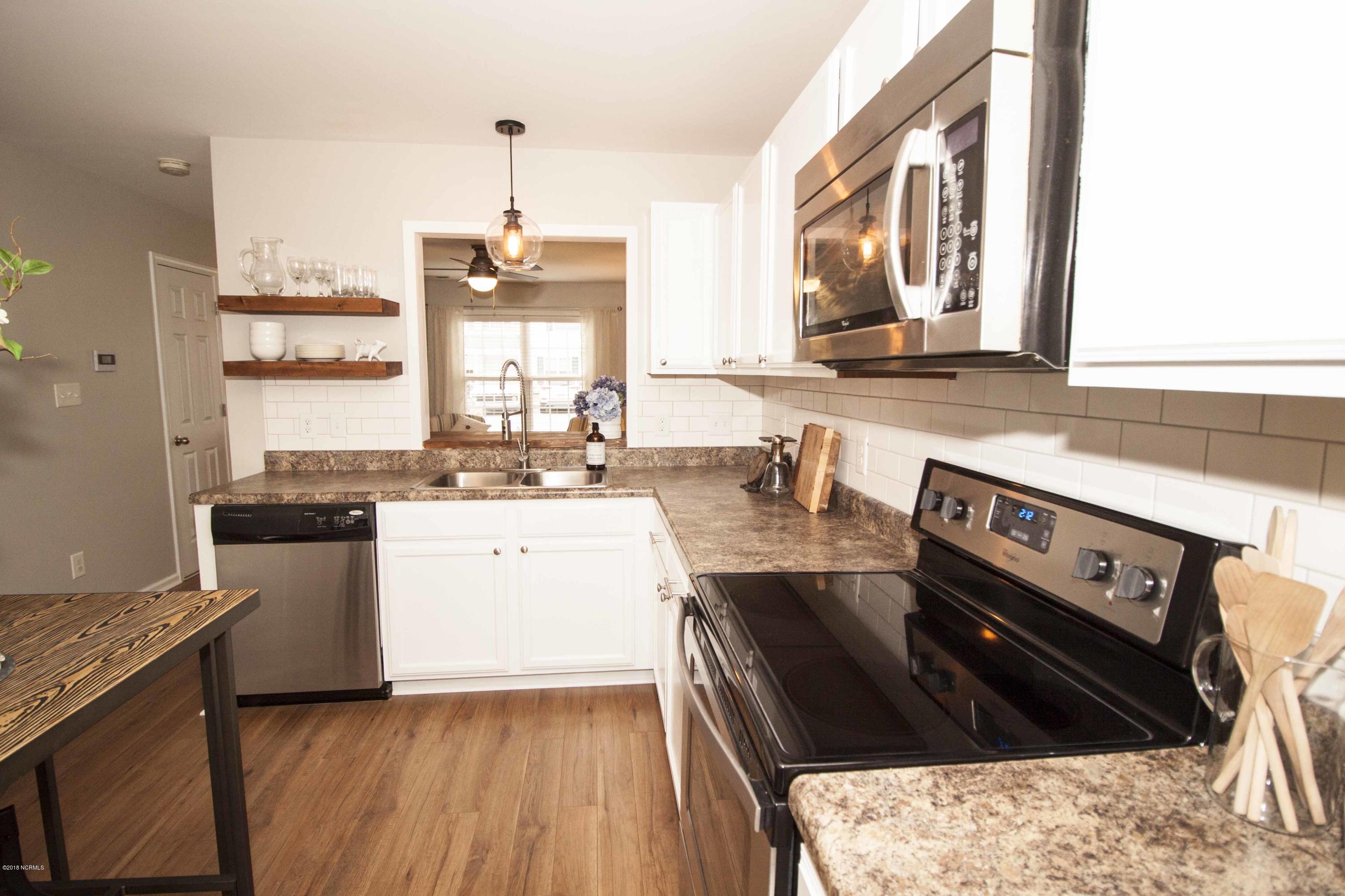 409 Caldwell Loop Jacksonville, NC 28546 - Photo 12 of 44 cl12