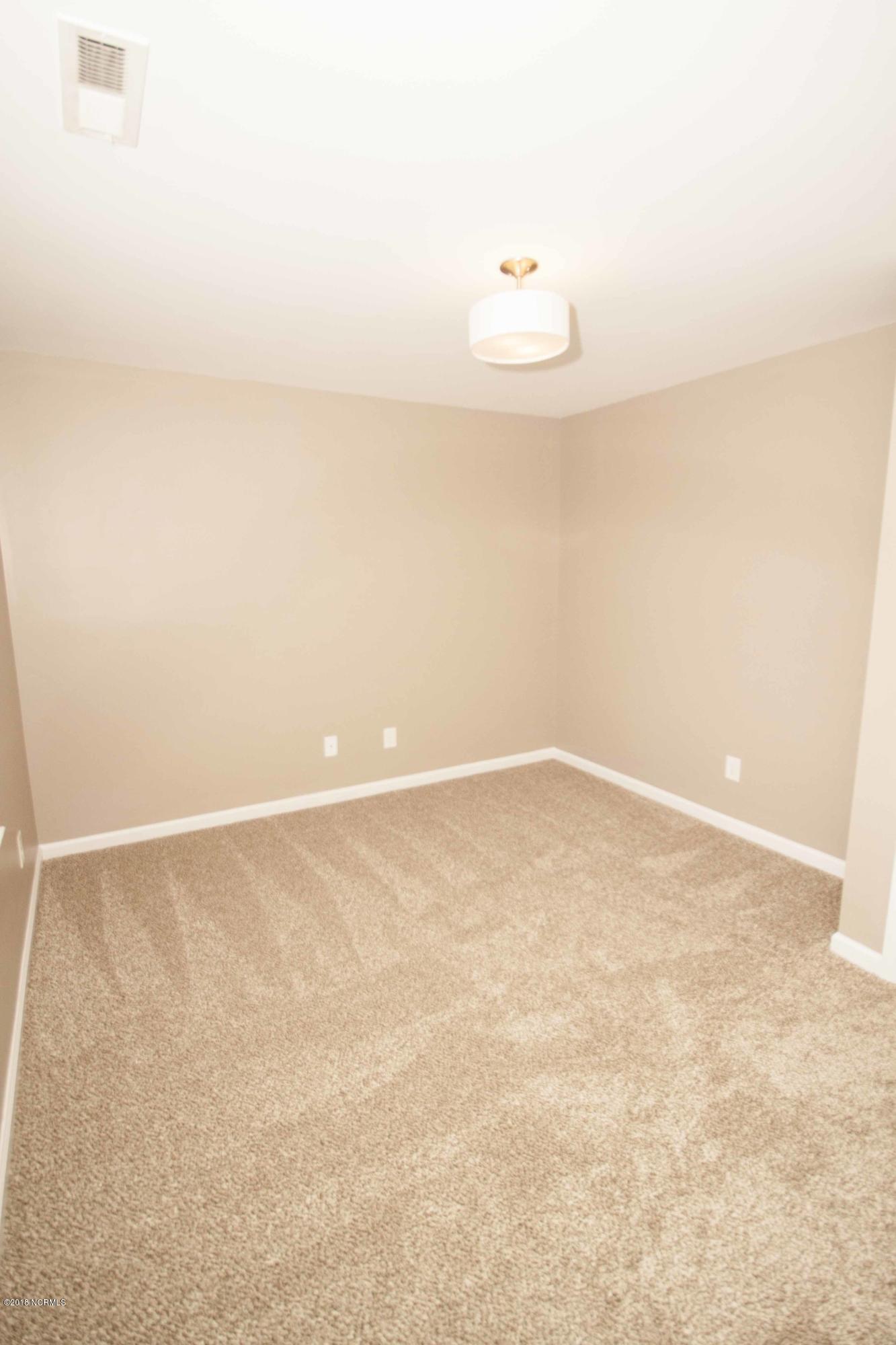 409 Caldwell Loop Jacksonville, NC 28546 - Photo 34 of 44 cl34