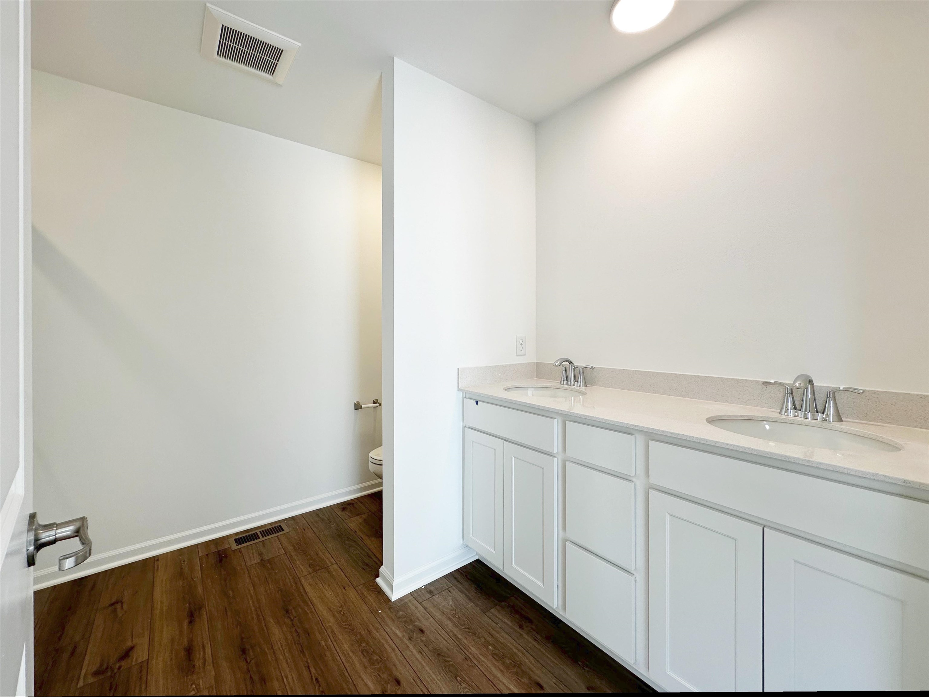 106 O'brien, Unit 16 Columbus, WI 53925 - Photo 22 of 29