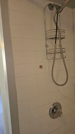 $1,800 | 26 Ledge Street, Unit B, Nashua, NH 03060