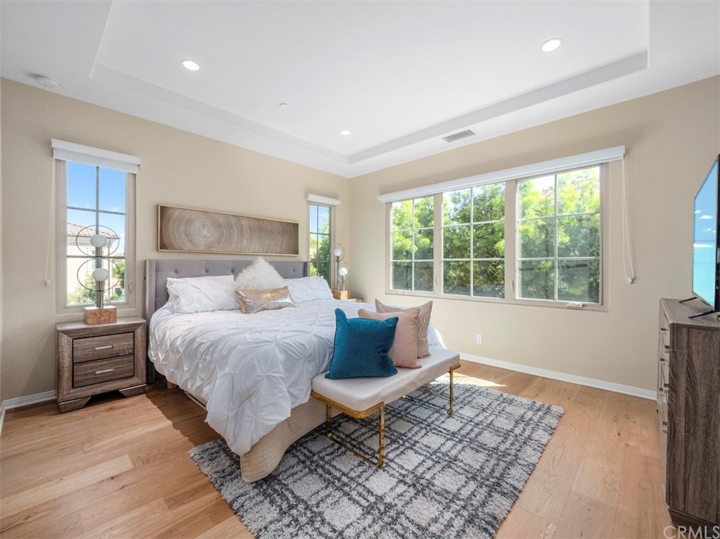 90 Bianco Irvine, CA 92618 - Photo 12 of 68