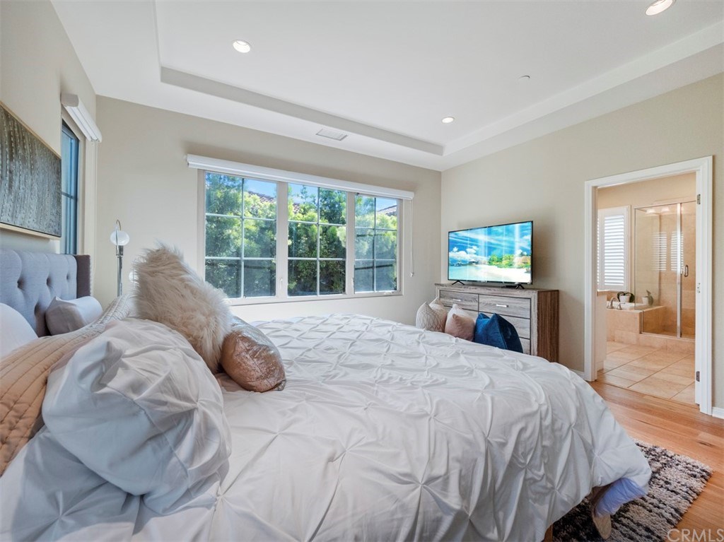 90 Bianco Irvine, CA 92618 - Photo 13 of 68