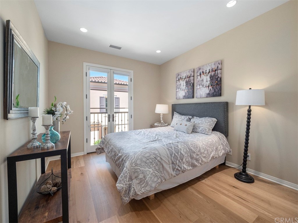 90 Bianco Irvine, CA 92618 - Photo 16 of 68