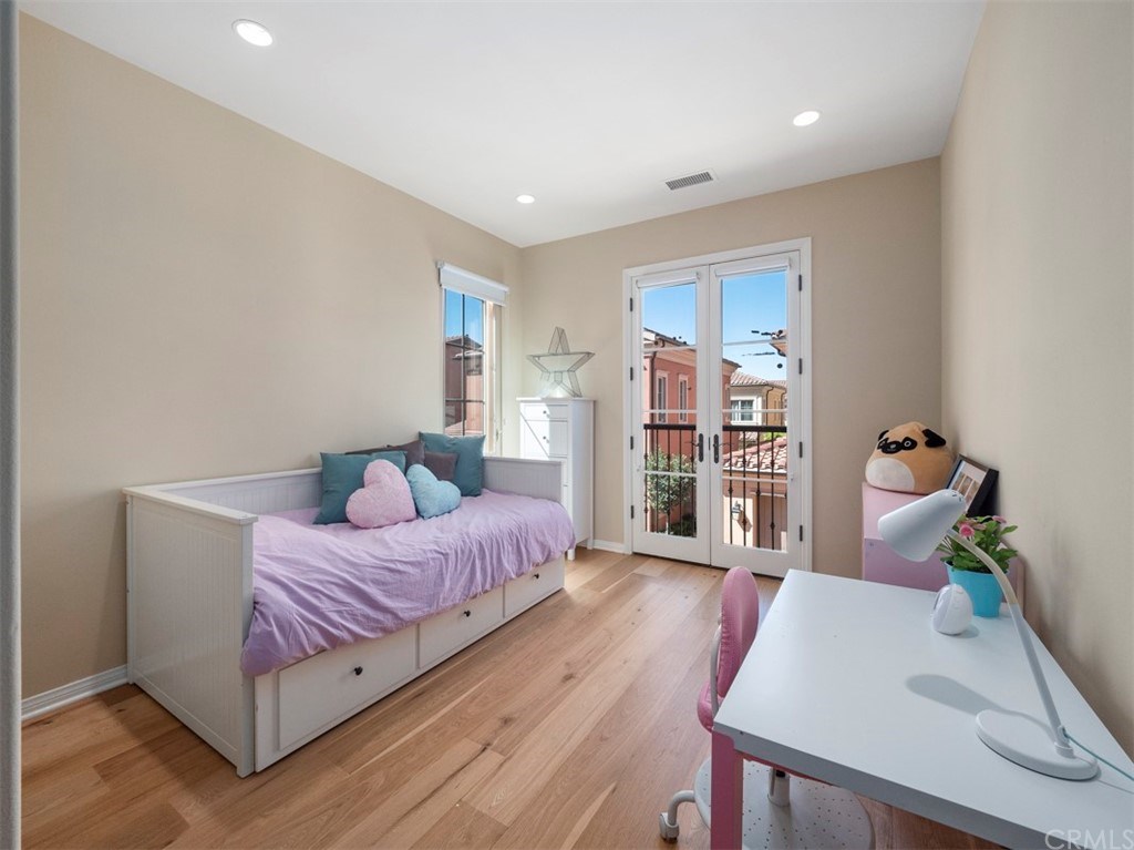 90 Bianco Irvine, CA 92618 - Photo 19 of 68