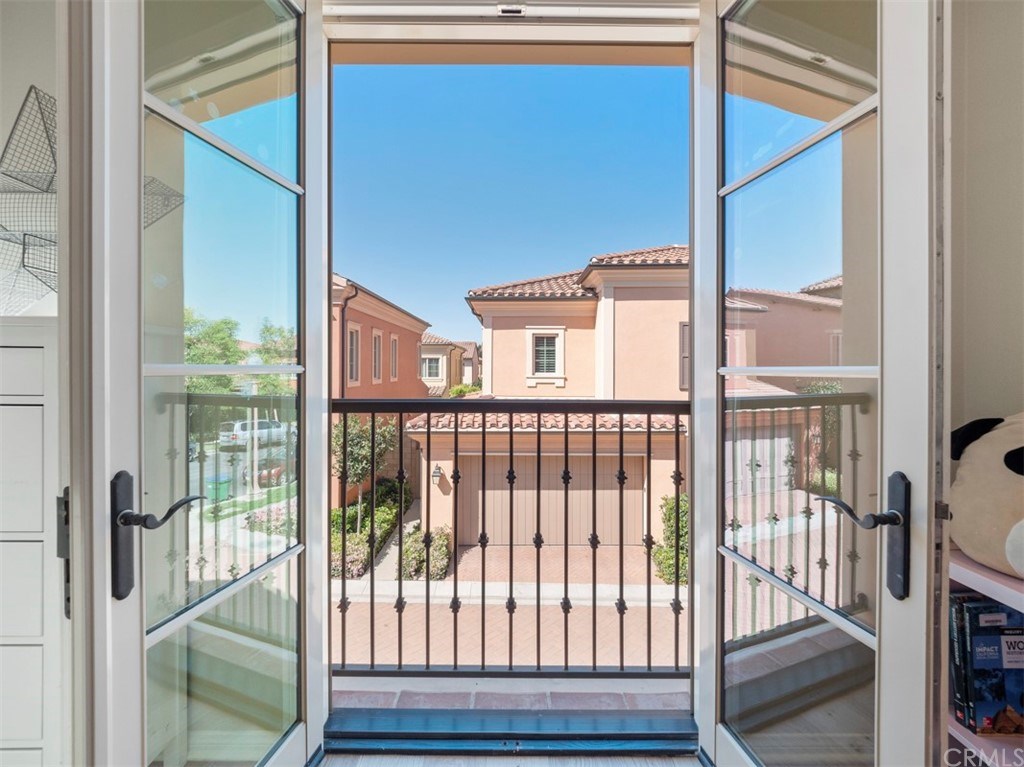 90 Bianco Irvine, CA 92618 - Photo 21 of 68