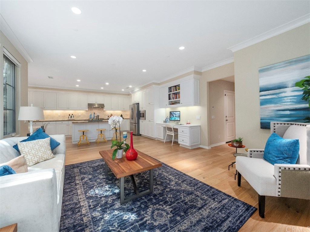 90 Bianco Irvine, CA 92618 - Photo 5 of 68