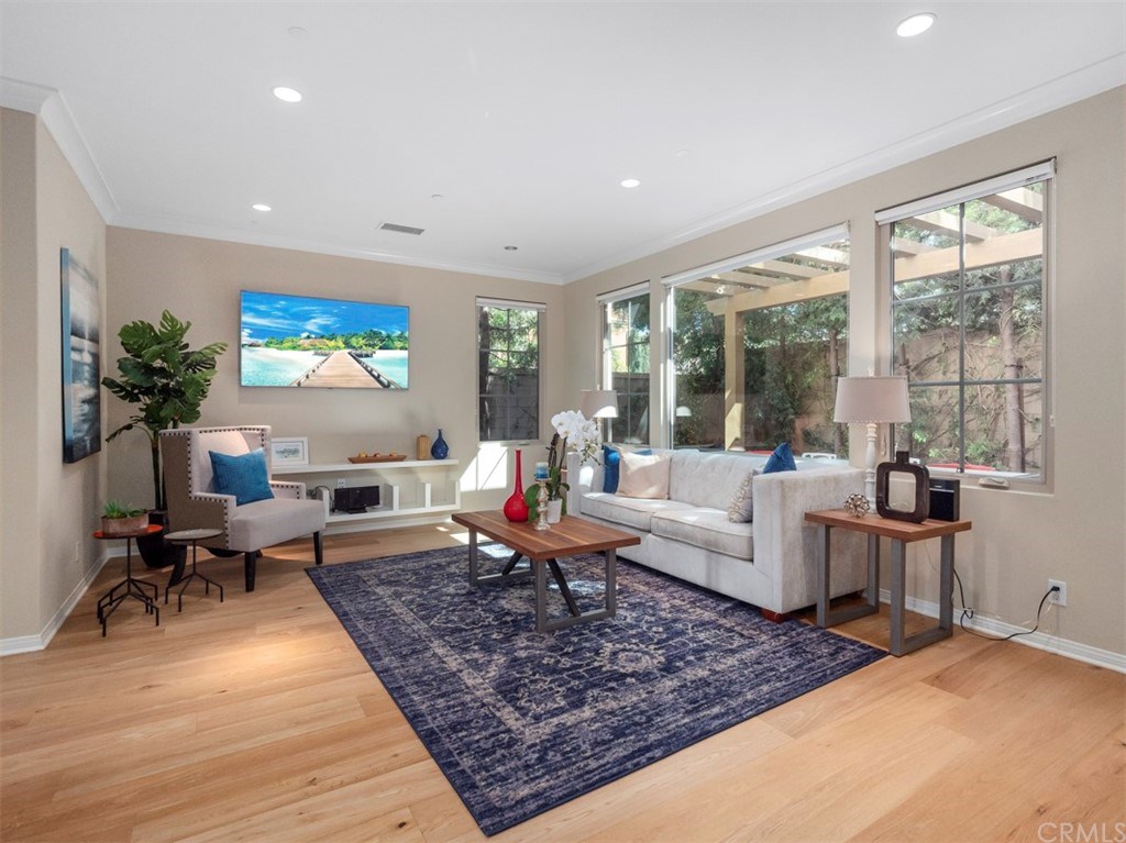 90 Bianco Irvine, CA 92618 - Photo 10 of 68