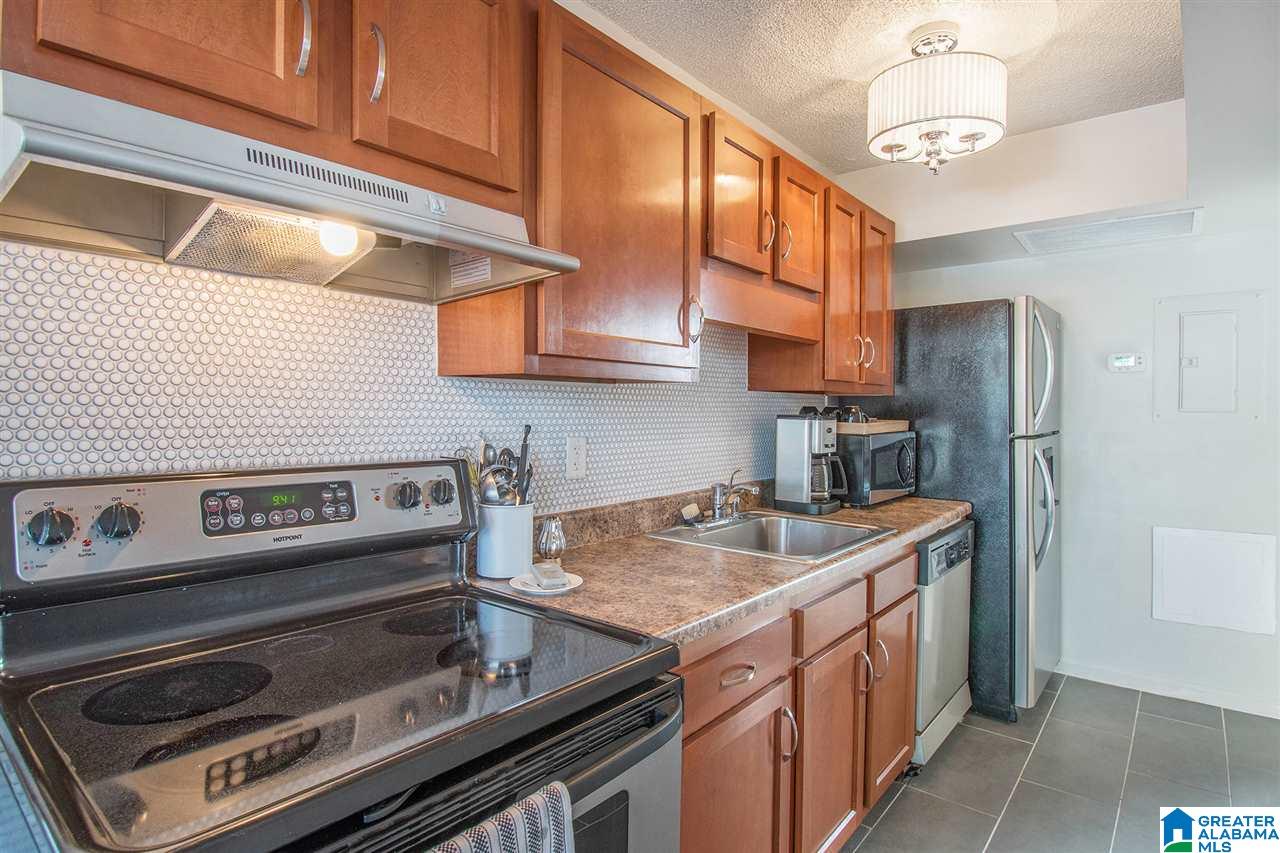 2990 Rhodes Circle South, Unit 110 Birmingham, AL 35205 - Photo 10 of 21