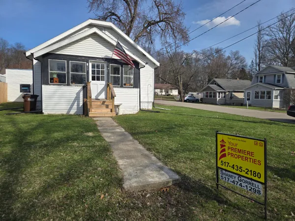 $157,900 | 323 South Maurice Avenue, Jackson, MI 49203