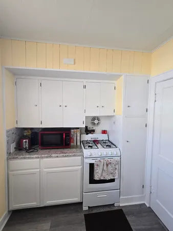 $157,900 | 323 South Maurice Avenue, Jackson, MI 49203