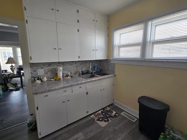 $157,900 | 323 South Maurice Avenue, Jackson, MI 49203