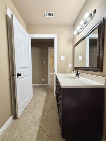 127 Timbercreek Lane Lumberton, TX 77657 - Photo 17 of 30 a bathroom with a sink and a mirror