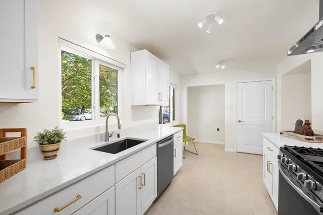 $525,000 | 3016 Tamalpais Way, Sacramento, CA 95821