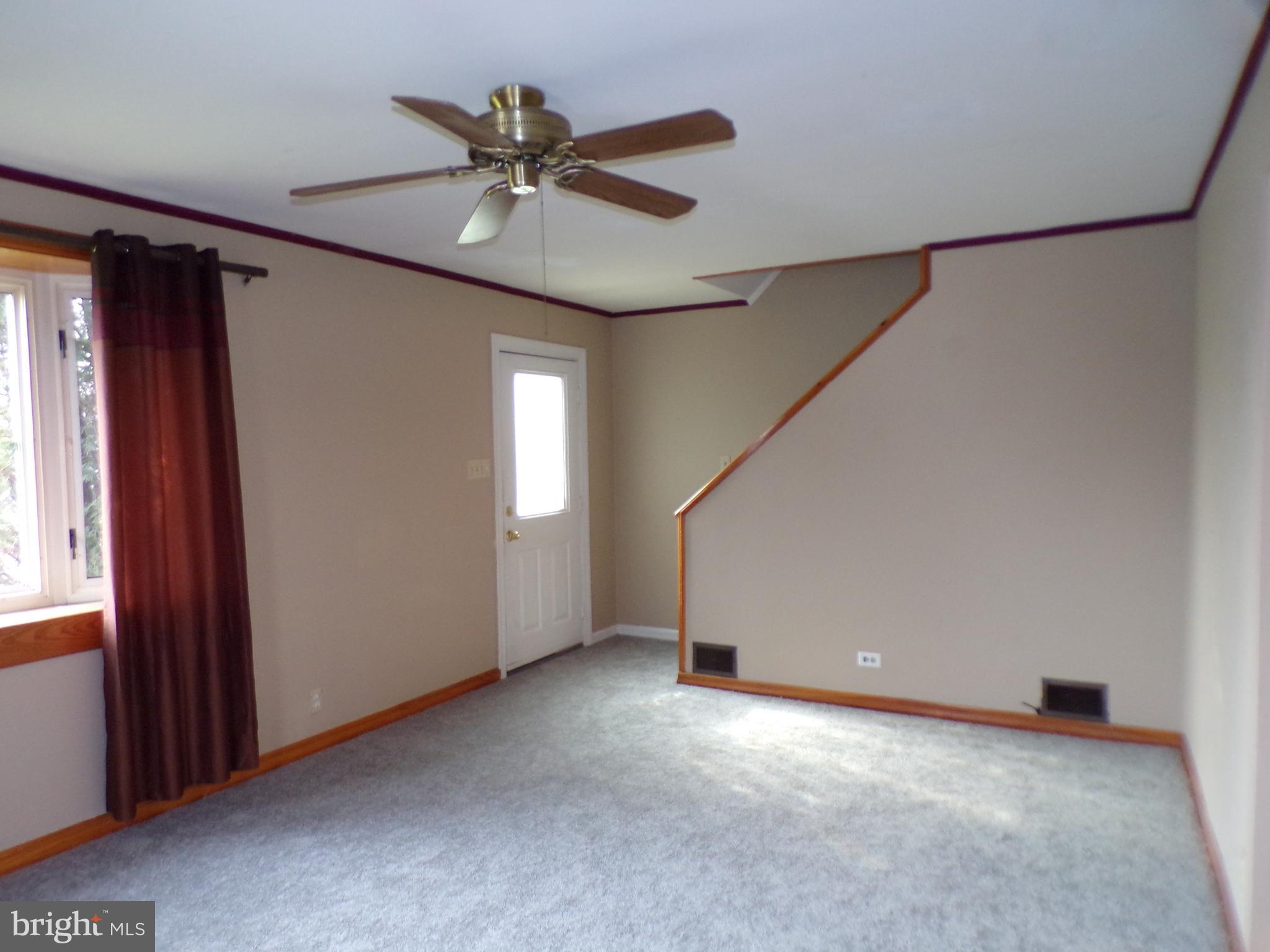 3404 Sollers Point Road Baltimore, MD 21222 - Photo 12 of 28