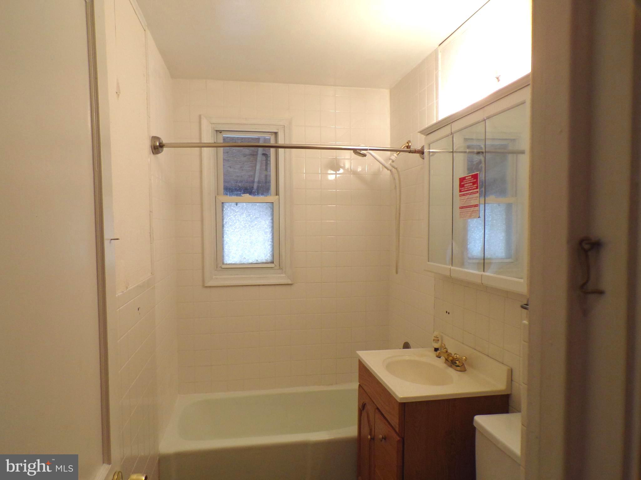 3404 Sollers Point Road Baltimore, MD 21222 - Photo 18 of 28 Bathroom (Main Floor)