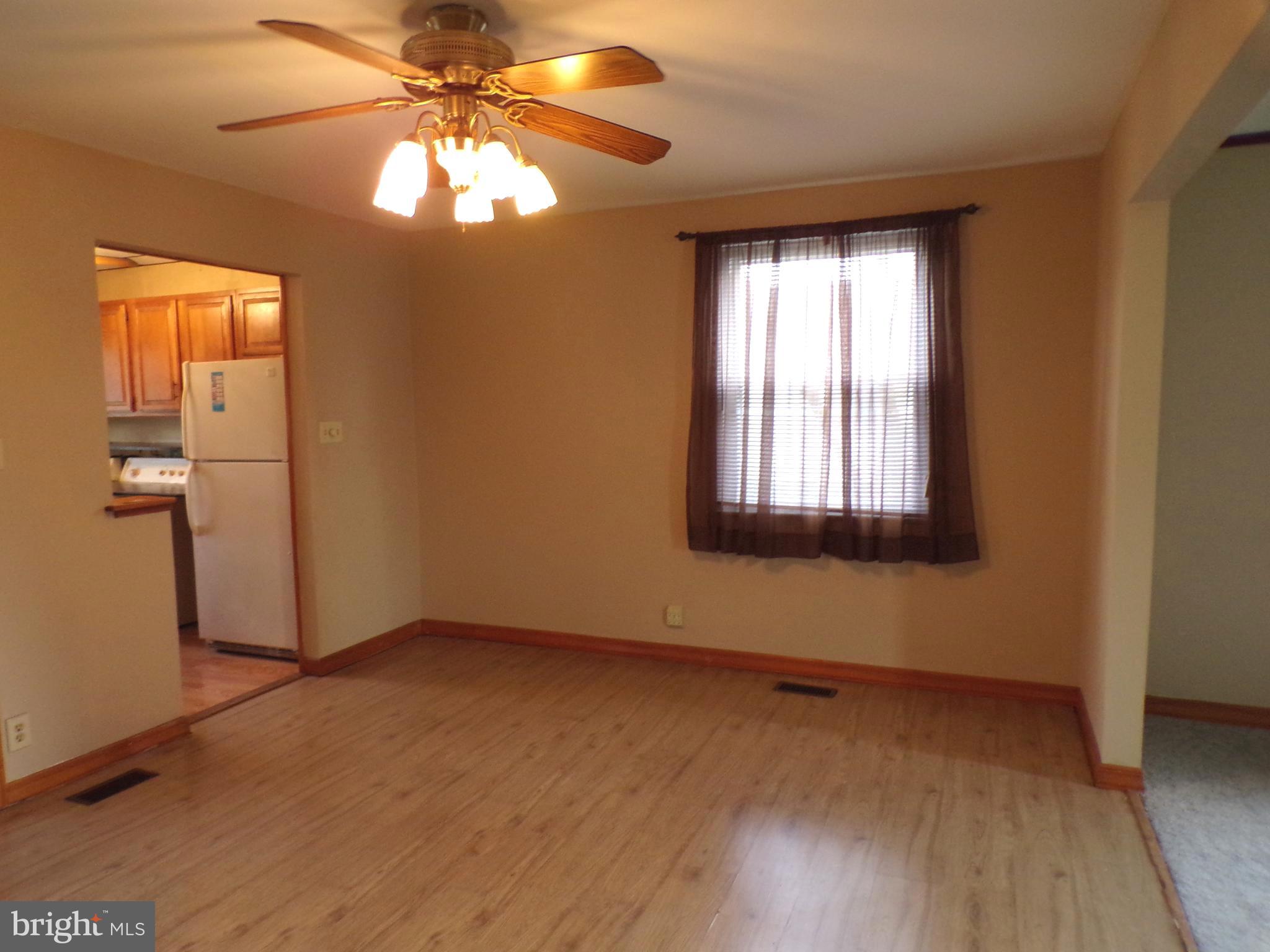3404 Sollers Point Road Baltimore, MD 21222 - Photo 10 of 28 Dining Room