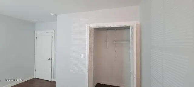 $1,800 | 7441 North Rogers Avenue, Unit 1B, Chicago, IL 60626