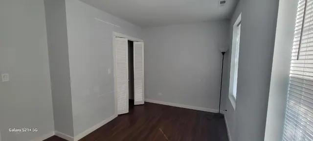 $1,800 | 7441 North Rogers Avenue, Unit 1B, Chicago, IL 60626