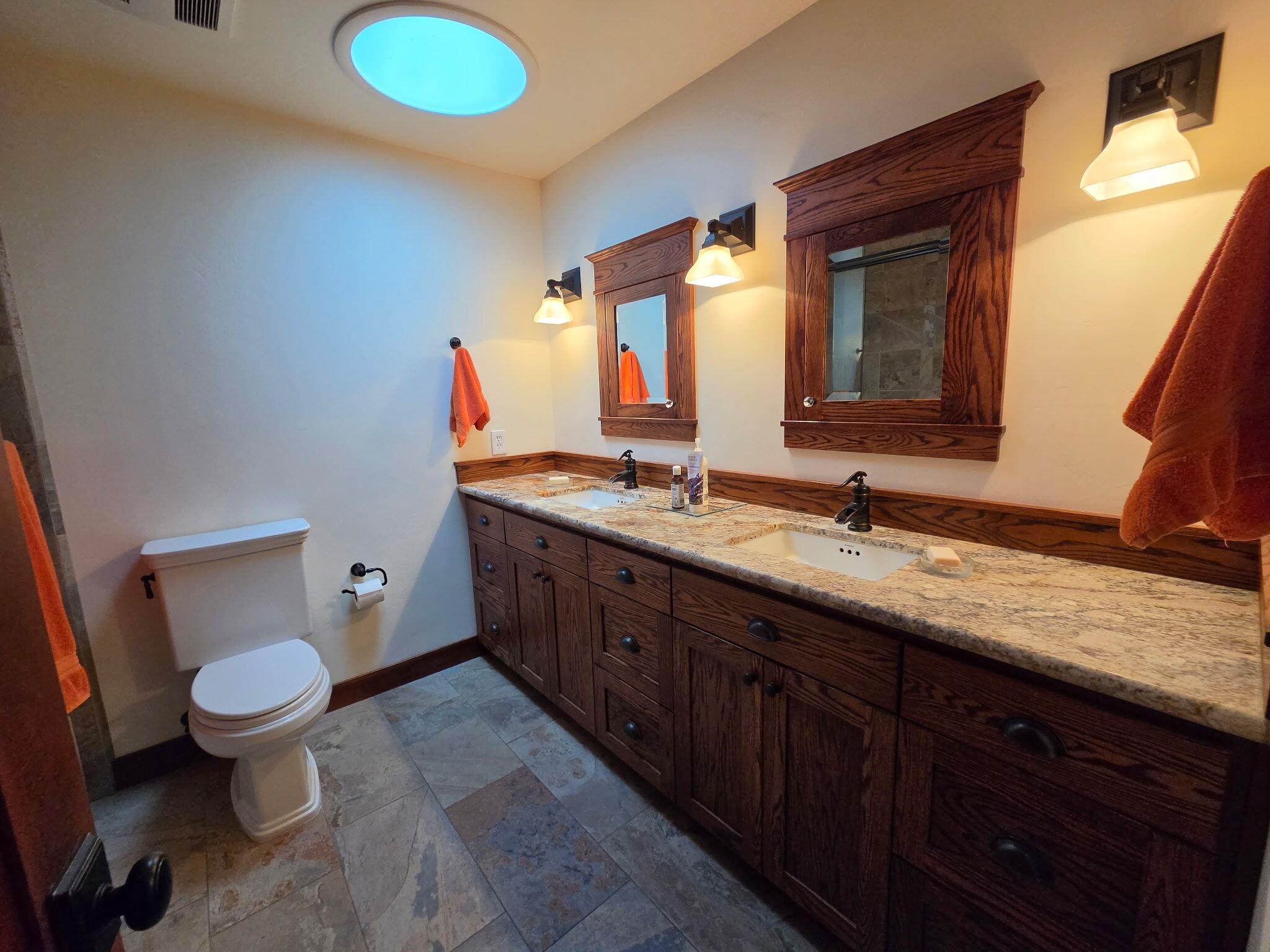 21880 Oak Meadow Road Palo Cedro, CA 96073 - Photo 32 of 79 Guest bath