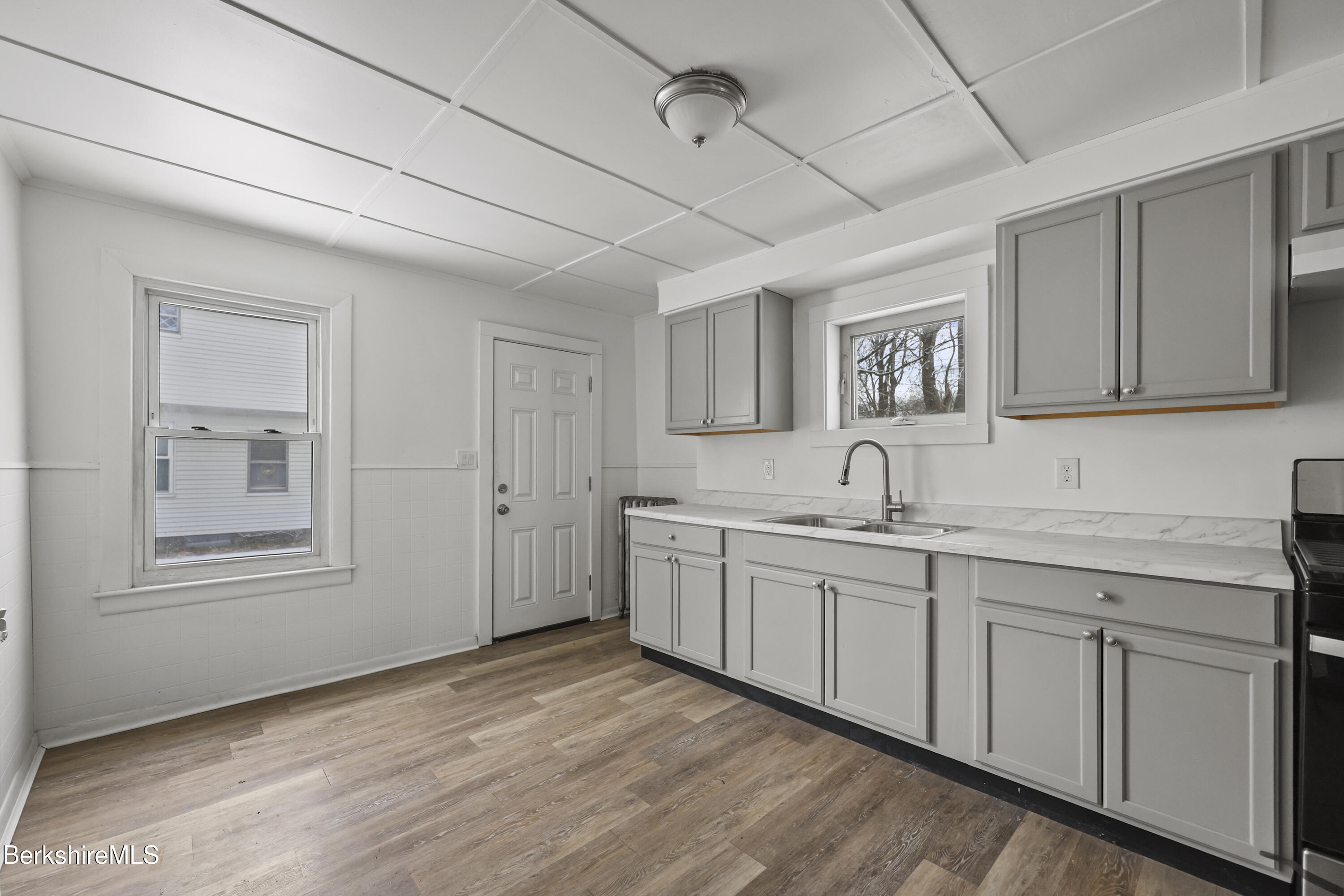 17 South Church Street Pittsfield, MA 01201 - Photo 12 of 27 Kitchen