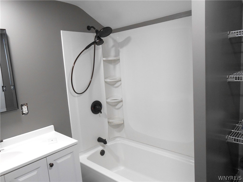 512 Eagle Street Ridgeway, NY 14103 - Photo 22 of 40 Full Bath