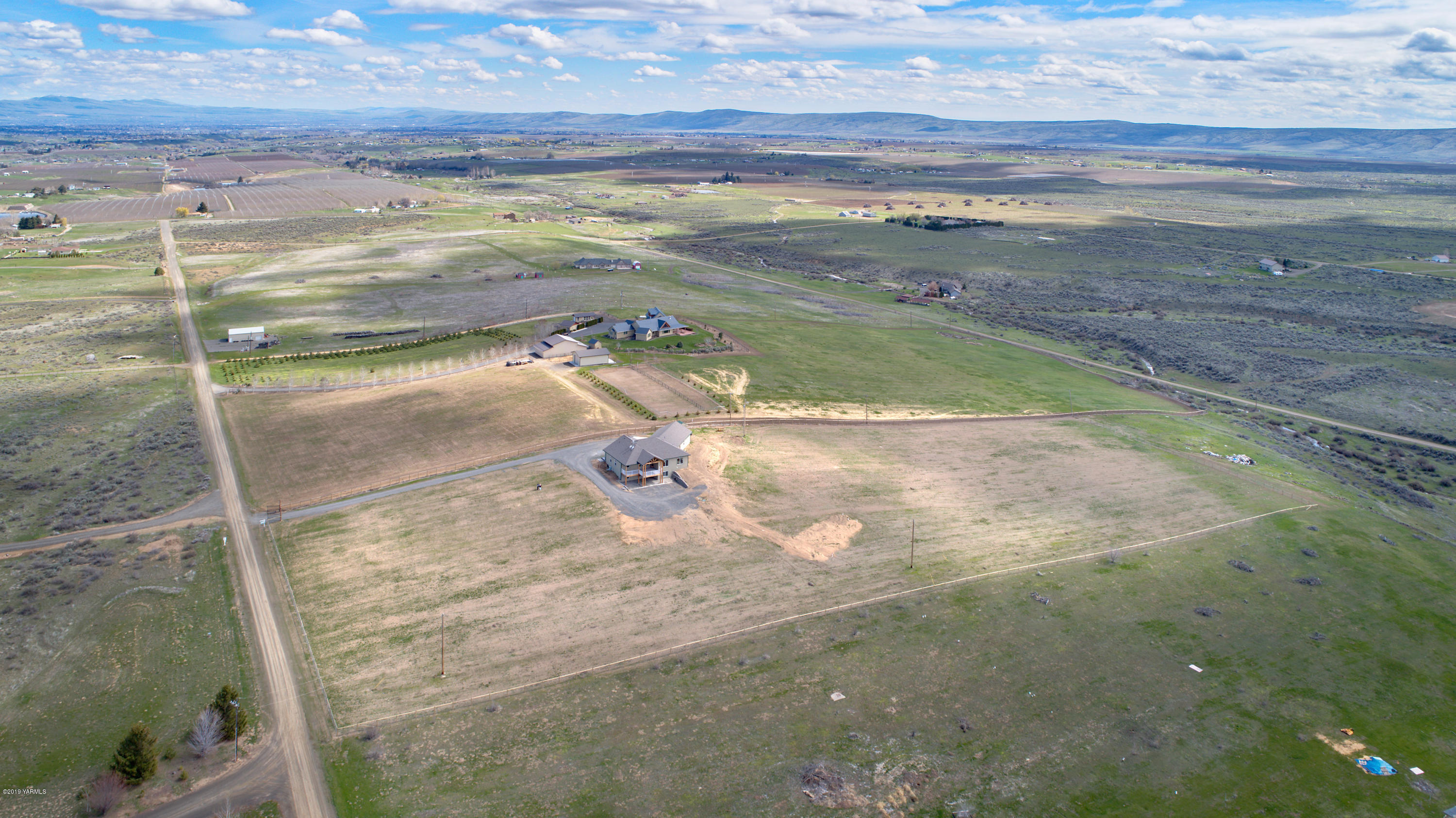 640 Winchester Road Yakima, WA 98908 - Photo 26 of 26 a view of a lake view