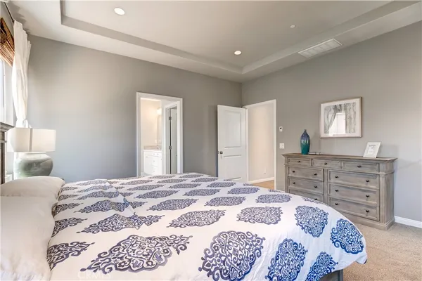 $6,000 | 72 Cherry Tree, Irvine, CA 92620