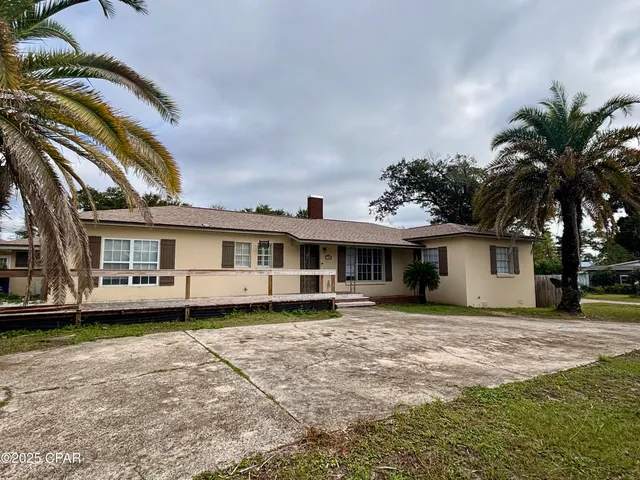 $2,450 | 1206 Buena Vista Boulevard, Panama City, FL 32401