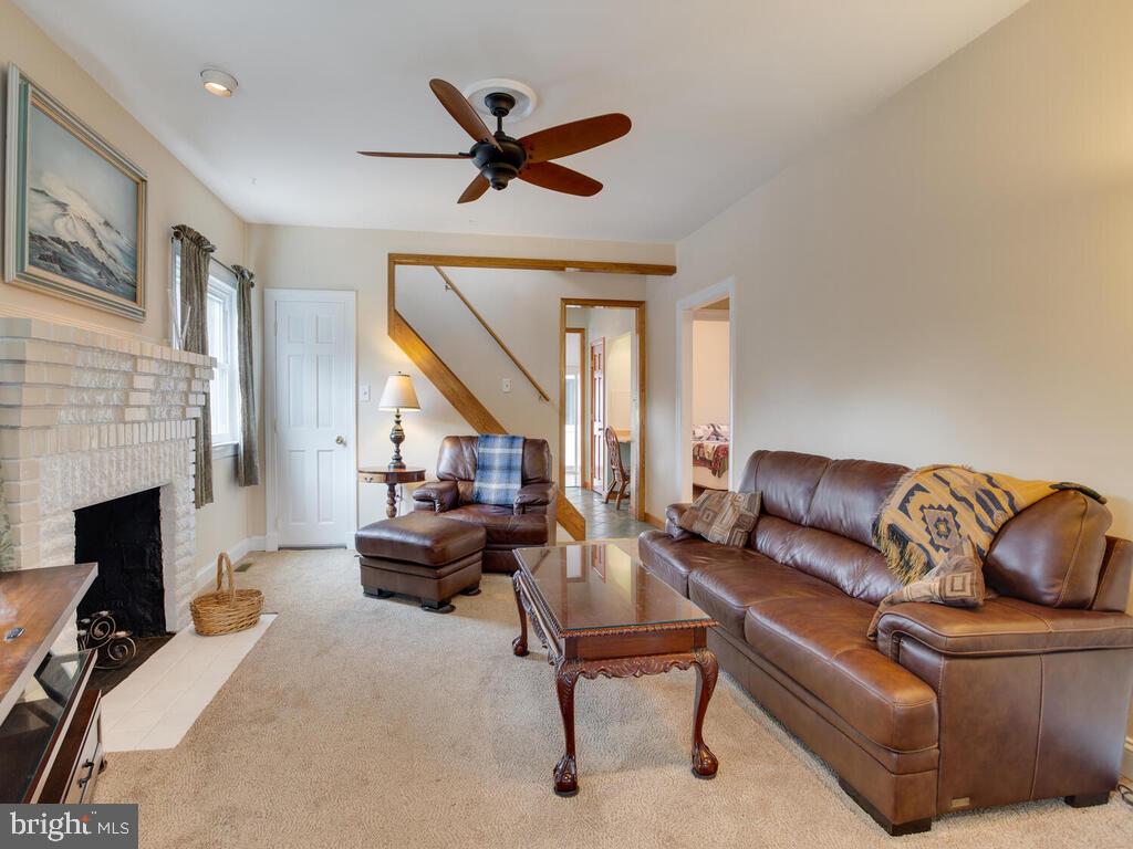 3208 Burgess Road Chesapeake Beach, MD 20732 - Photo 10 of 64 Living room