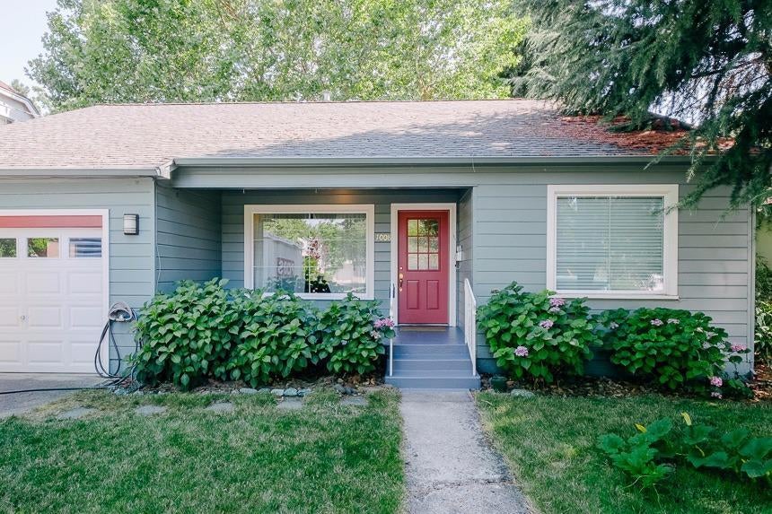 1008 Reddy Avenue Medford, OR 97504 - Photo 1 of 32 Primary Photo