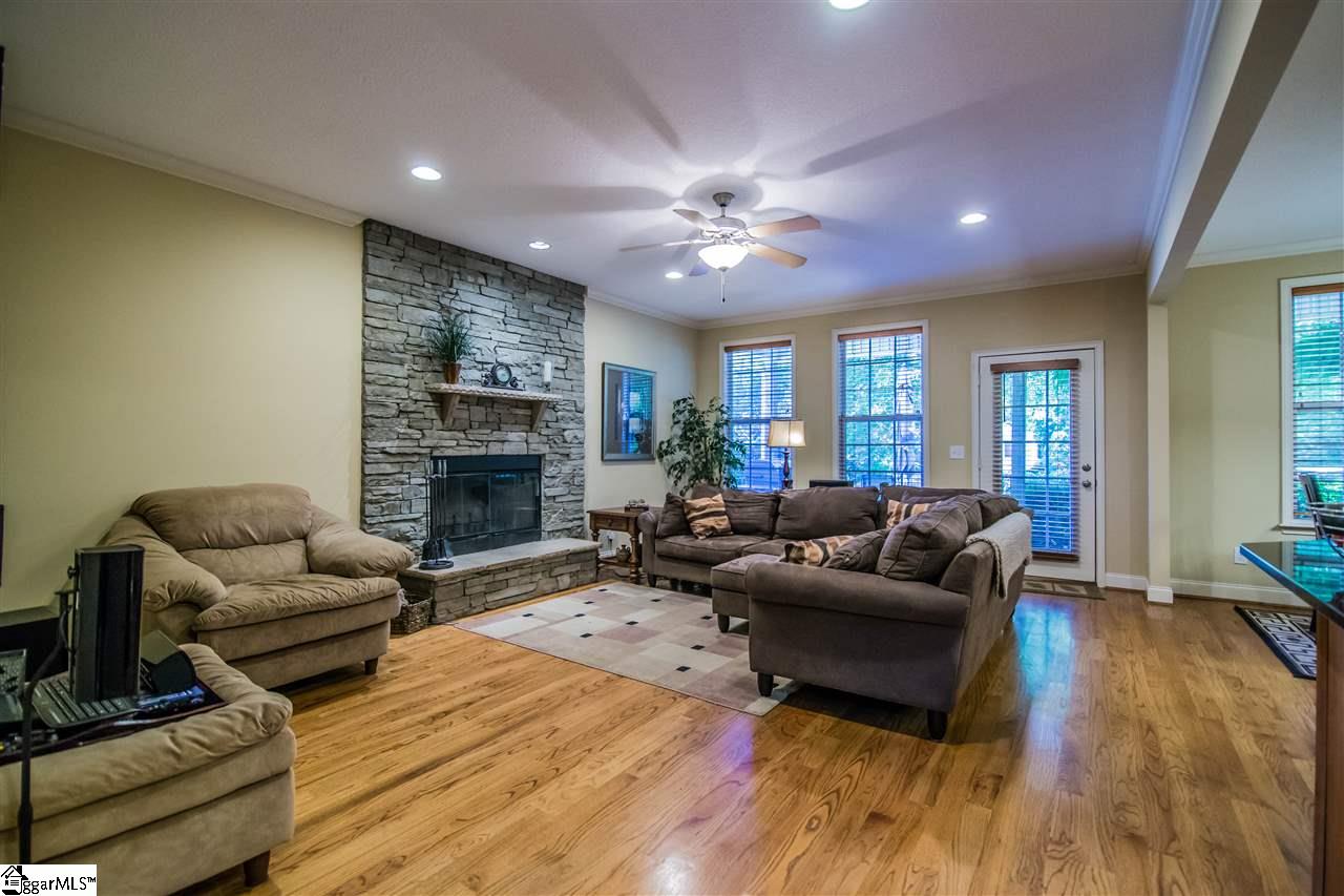 622 Phillips Road Greer, SC 29650 - Photo 4 of 36 Gallery Image 4