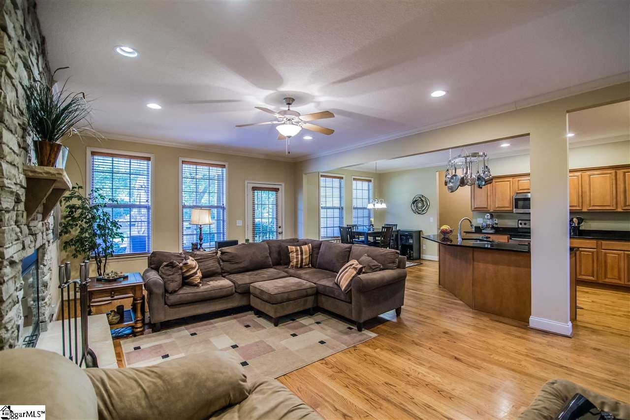 622 Phillips Road Greer, SC 29650 - Photo 6 of 36 Gallery Image 6