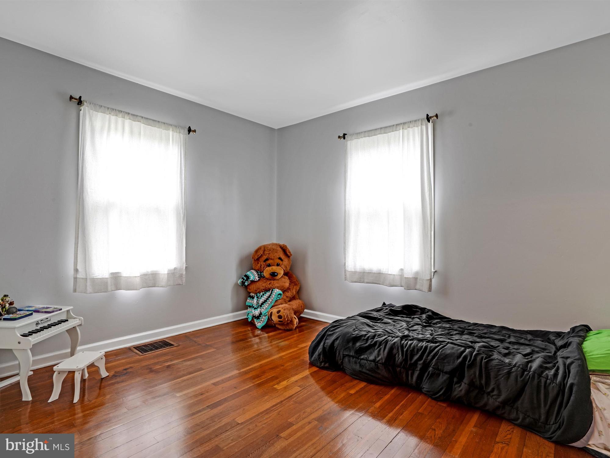 1935 Lancaster Road Manheim, PA 17545 - Photo 15 of 26 Second main floor bedroom